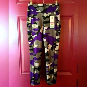 Pop Fit Purple Camouflage Leggings
